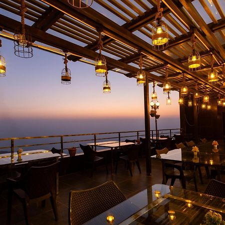 Hotel Park Royale Inn Мусори Екстериор снимка