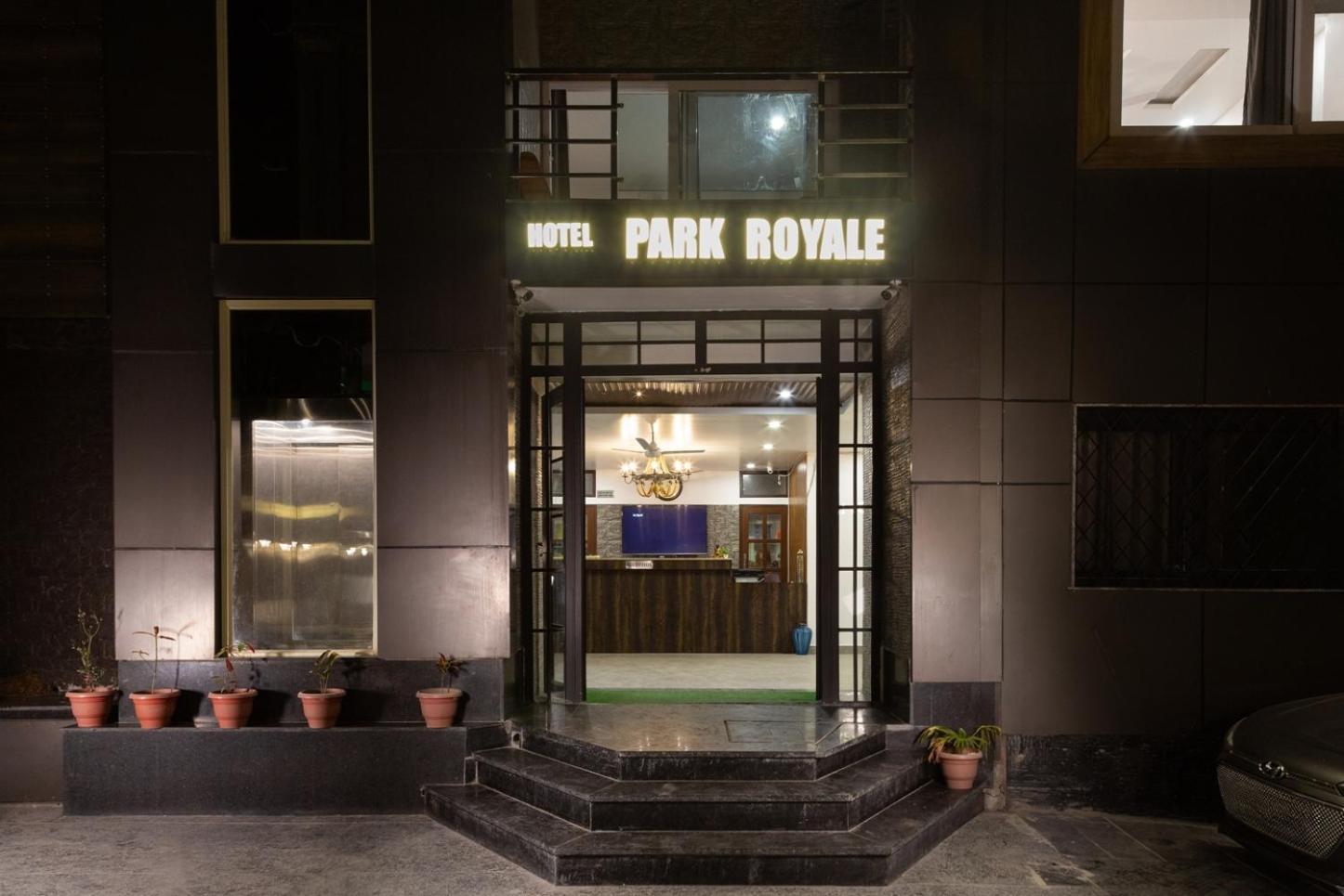 Hotel Park Royale Inn Мусори Екстериор снимка